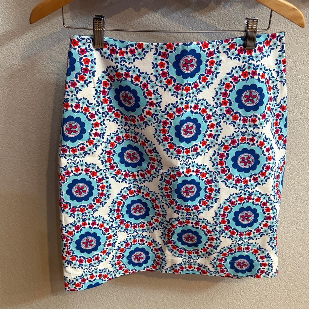 Talbots White and Blue Floral Pencil Skirt